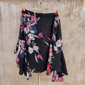 Citi chic black misty floral bardot top